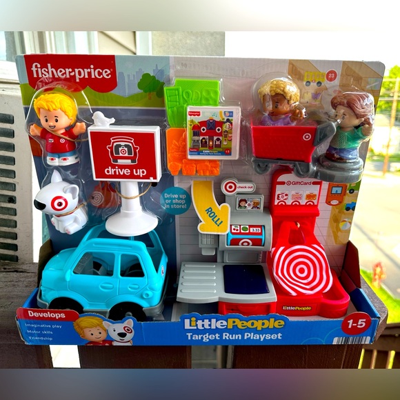 Target Other - Fisher Price Little People Target Run Playset. NIB. NWT.
